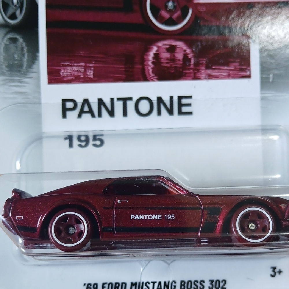 '69 Ford Mustang Boss 302 - Pantone 195 Red Hot Wheels Silver Series - Picture 6 of 8